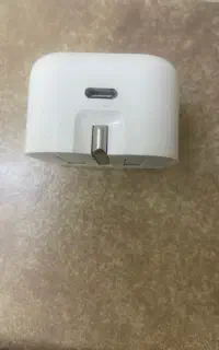 آدابتور اصل ایفون 20w و کابل