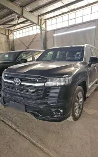 لندکروز ۲۰۲۵ Gxr black edition limited کف گمرک