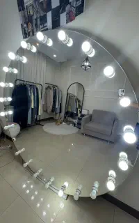آینه گرد چراغدار