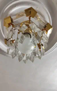 فروش دو لوستر برنجی و یک لوستر دیگر