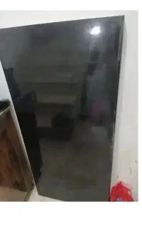 صفحه سیاه براق