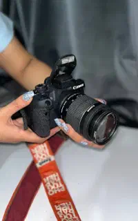 دوربین عکاسی‌و‌فیلمبرداری canon700d