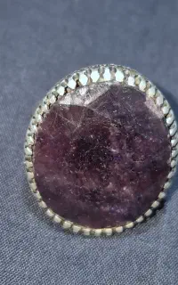 انگشتر یاقوت کبود  ۲۸ قیراطی و ۶۵ قیراطی