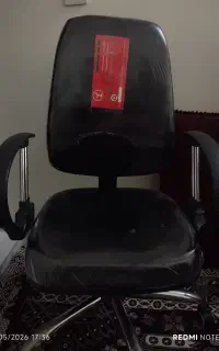 صندلی چرخدار اداری