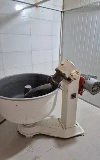 دستگاه خمیر گیر ۱۲۰ کیلویی