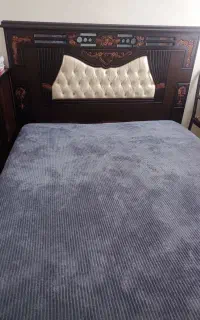 تخت دونفره