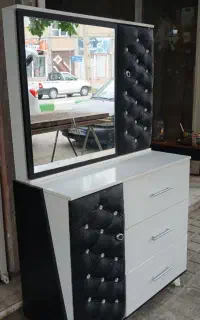 دراور اینه دار