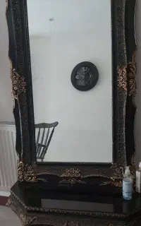 آینه و کنسول