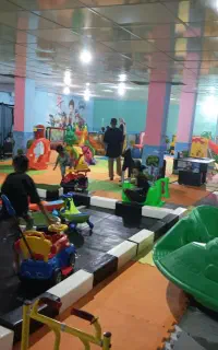 استخدام مربی خانه بازی کودک