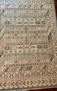 فرش ماشینی سالم ۴ متری