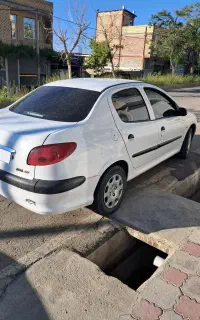 206 v8اتاق تعویض ۴۰۲