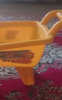 فرغون پلاستیکی بچه