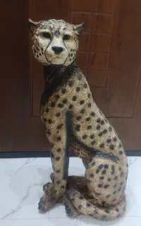 مجسمه یوز پلنگ