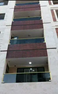 شیشه ساختمانی