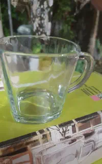 لیوان آب واستکان چای خوری