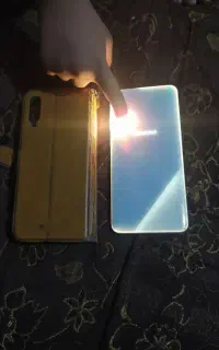 دوعددگوشیa30s ونوت۸فقط معاوضه باگوشی حافظه۲۵۶رم۸