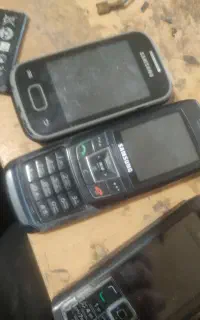 گوشی موبایل ساده