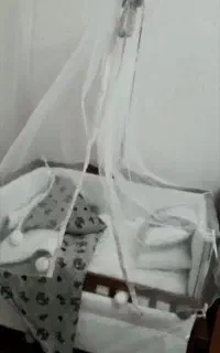 تخت بغل مادر