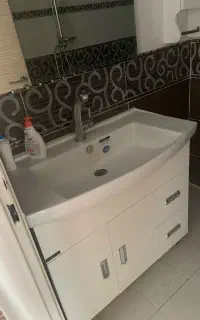 روشویی سرویس بهداشتی