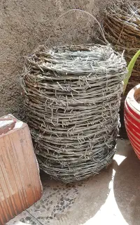 سیم خاردار