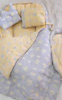 رختخواب و سیسمونی بچه