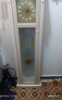 ساعت ایستاده چوبی