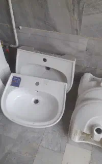دو عدد روشویی بزرگ