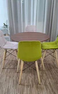 میز نهار خوری ۴ نفره