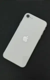 آیفون se2020