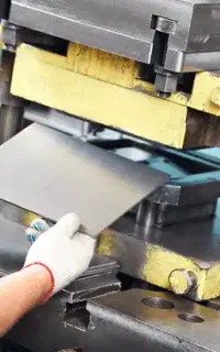 استخدام پرسکار، جوشکار CO2 آقا، مونتاژکار خانم