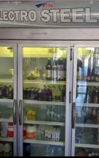 دو عدد یخچال سه درب دانه ای صدوسی وسه میلیون