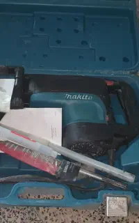 چکش تخریب ماکیتا مدل HM1203C
