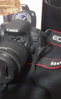 دوربین کانن د۷۰۰ (Canon EOS 700D)