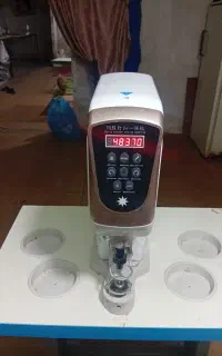دستگاه پرچ باحسگرولیزربرای دکمه وپرچ