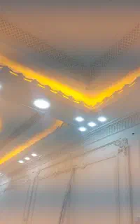 کارگر میخام برای کار گچ کاری