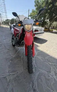 CRF-l 250 پا بلند