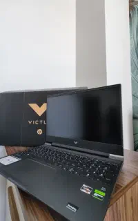 HP victus