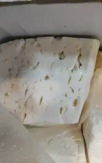 خرید و فروش پنیر لیقوان و کره سنتی وخیارشور باسمنج