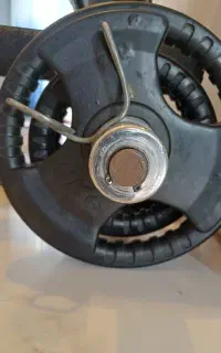 میز متحرک و هالتر با وزنه