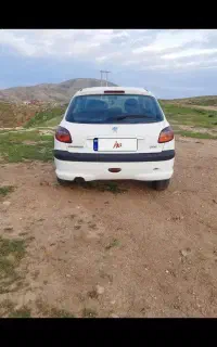 پژو 206 تیپ ۲مدل 88 بسیار سالم و سرحال میباشد