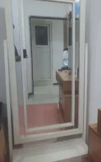 آینه ایساده قدی همراه با کشو
