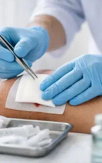 زخم دیابتی بستر سوختگی عفونی ( شرکت خدمات بالینی )
