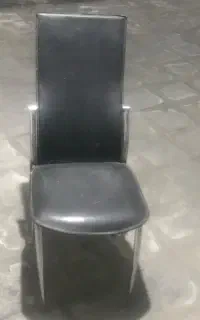 صندلی چرمی ۴ عدد