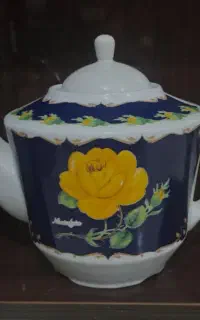 قوری ۱.۵ لیتری