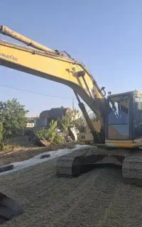 اجاره بیل مکانیکی کوماتسو ۲۰۰