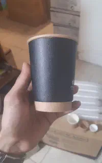 لیوان بیرون بر تک و عمده