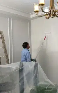 شاگرد نقاشی ساختمان