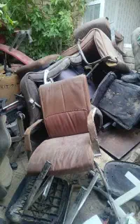 فروش یکجا تعدادی صندلی و کلاف صندلی