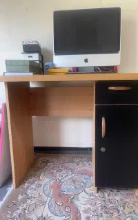 میز کامپیوتر و مطالعه
