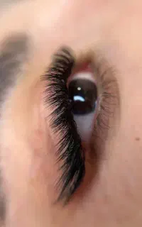 اکستنشن و کاشت مژه